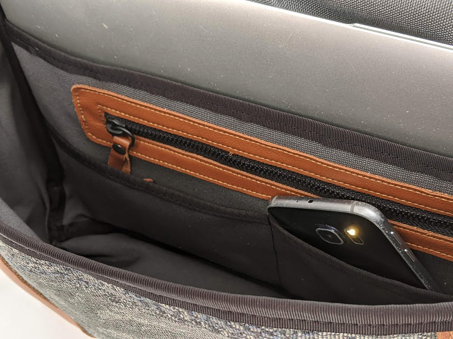 Sac pour ordinateur portable Mariclaro YYZ - Vert forêt vintage Matériel Air Canada