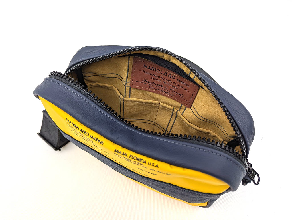 Mariclaro Laptop / Messenger Bag - Gilet de sauvetage pour avion 