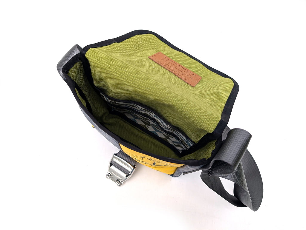 Mariclaro Mini Messenger Bag - Air Canada - Airbus A319-100