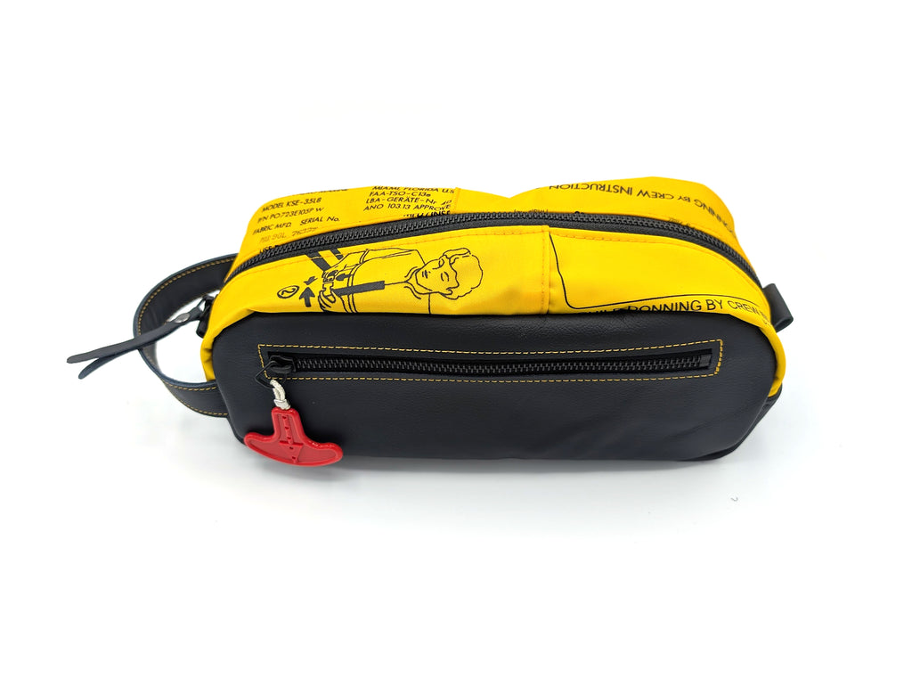 Mariclaro Toiletry bag - Aircraft Life Jacket