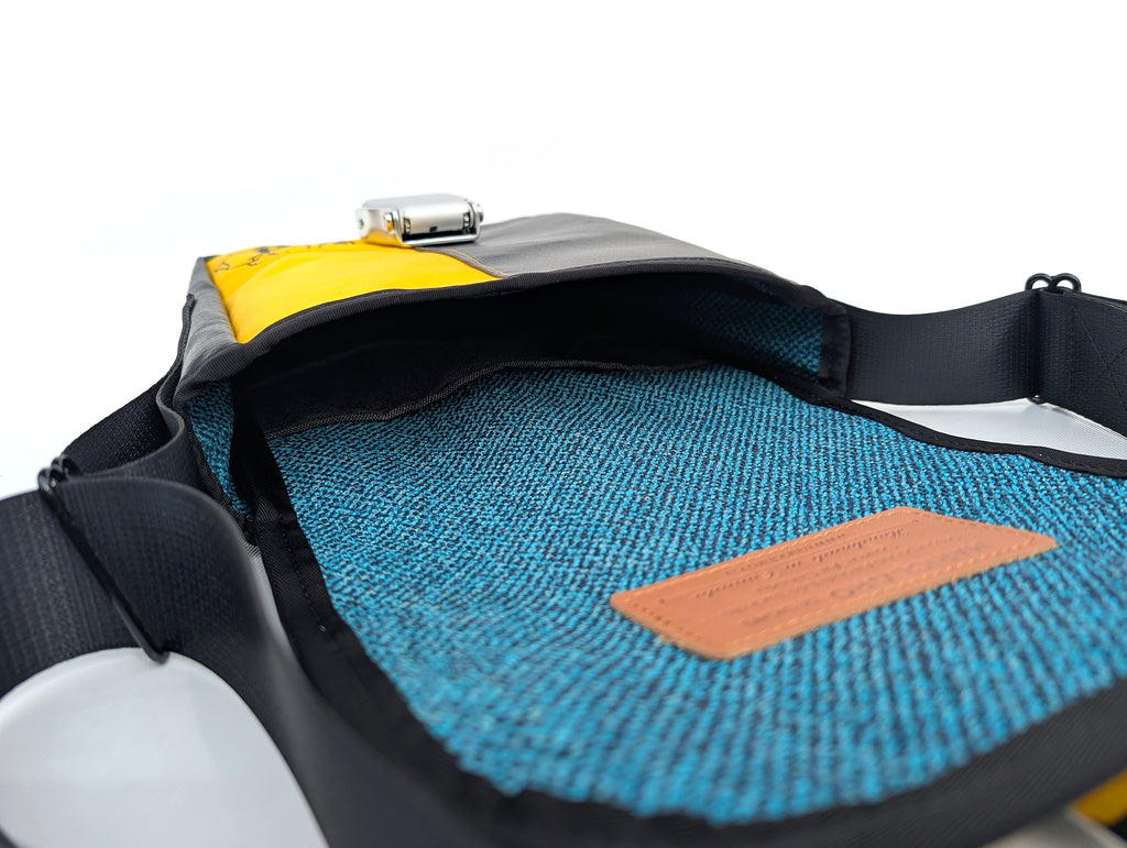 Mariclaro Mini Messenger Bag - Aircraft Life Vests