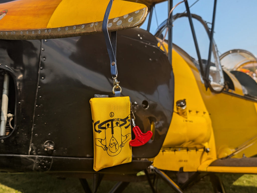 Mariclaro Pouch / Clutch - Aircraft Life Jacket