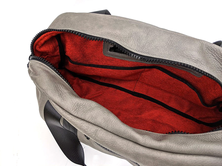 Mariclaro Leather Duffle Bag - Grey